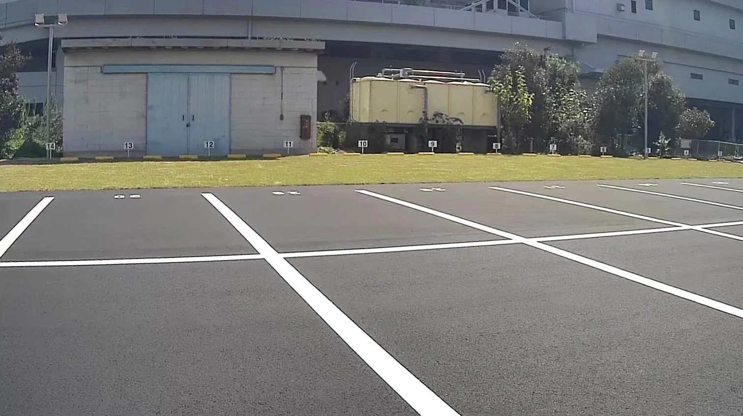 当社施工実績：緑化駐車場